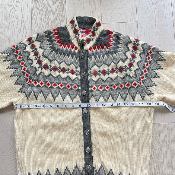 Vintage Viking Hand knit Pure Mothproof wool Chunky Fair Isle Sweater Cardigan - Picture 13 of 14